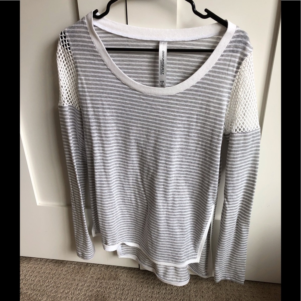 Long sleeve athletic top